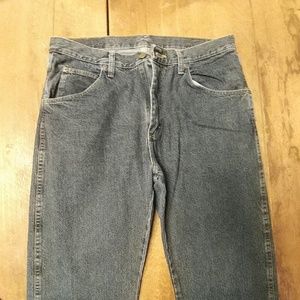 Wrangler regular fit dark wash men's jeans 33x32
